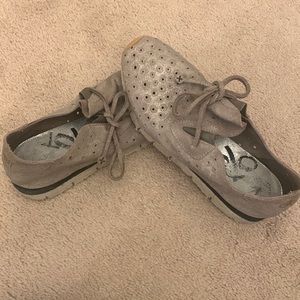 OTBT shoes